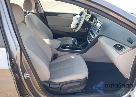 2019 Hyundai Sonata Se z USA, uszkodzony, nr VIN 5NPE24AF5KH815228